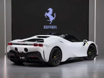ferrari SF90