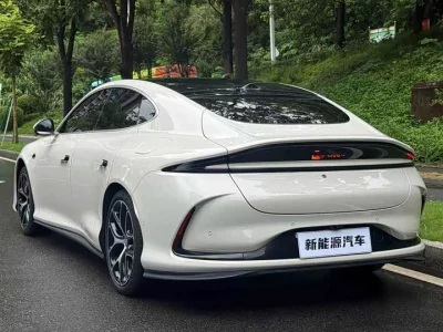 IM Motors Zhiji L6