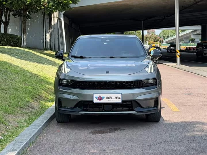 Lynk & Co 05