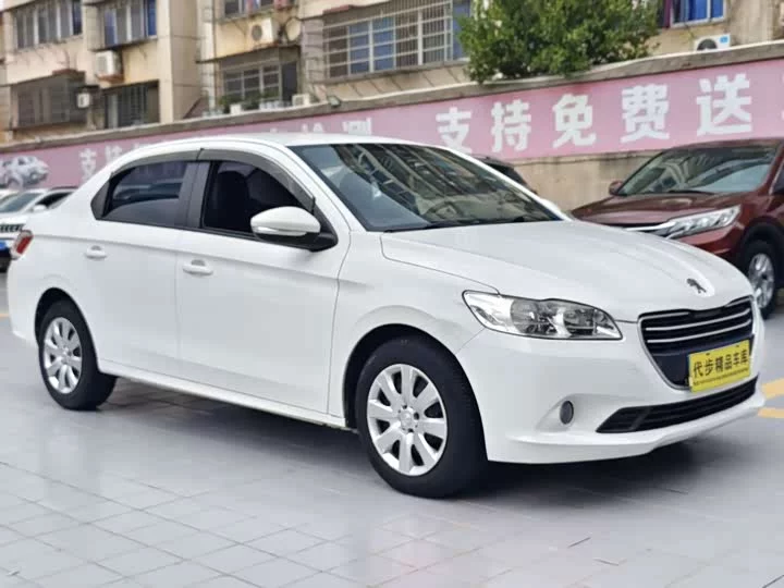 Peugeot 301
