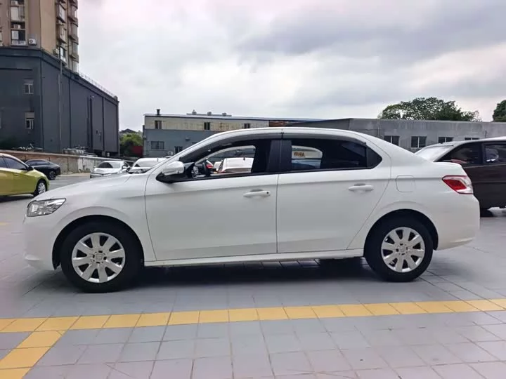 Peugeot 301