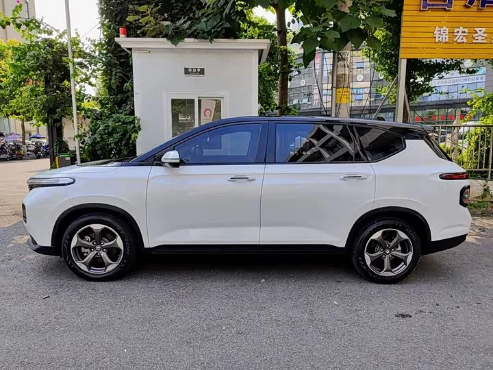 Baojun RM-5
