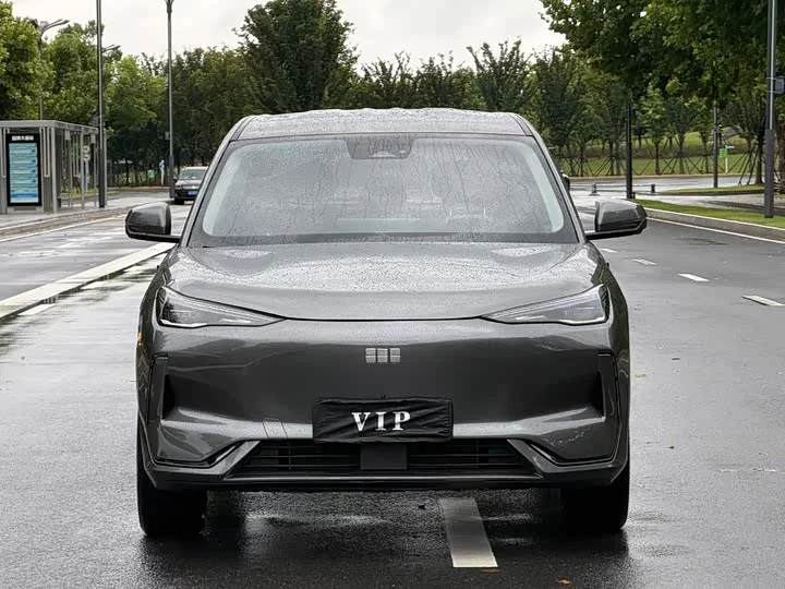 Geely Galaxy E5