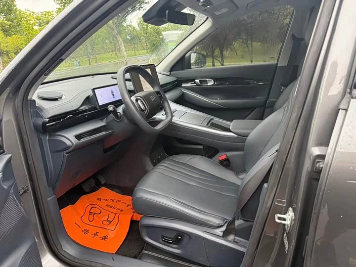 Geely Galaxy E5