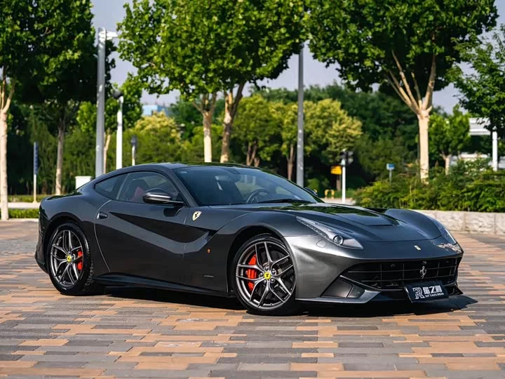 ferrari F12berlinetta