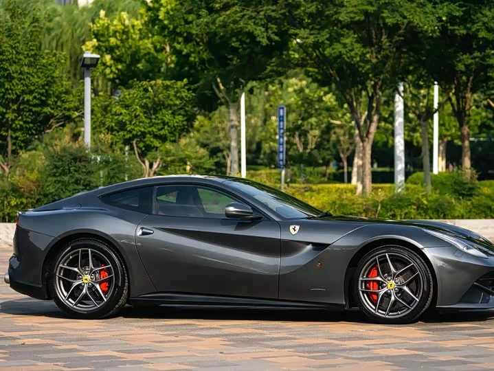 ferrari F12berlinetta
