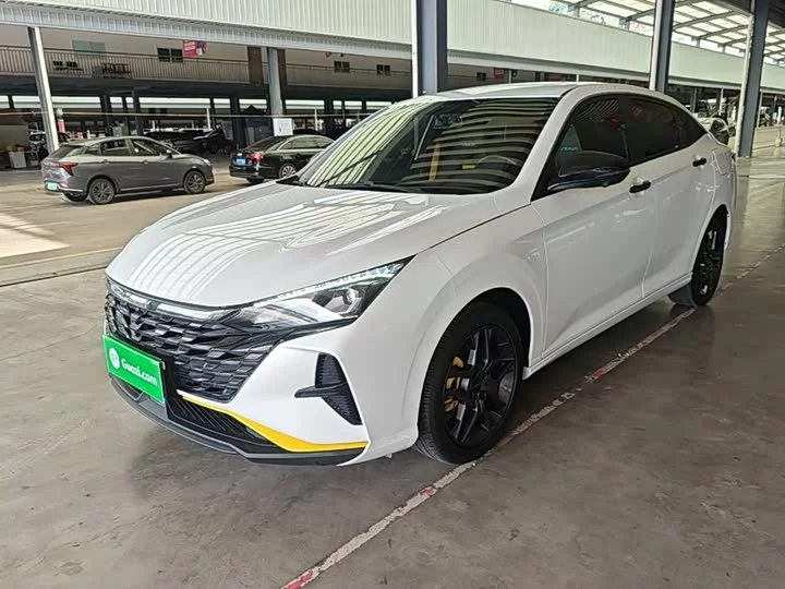 Dongfeng Yixuan