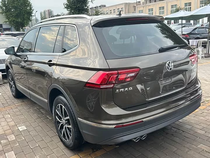 Volkswagen Tiguan L