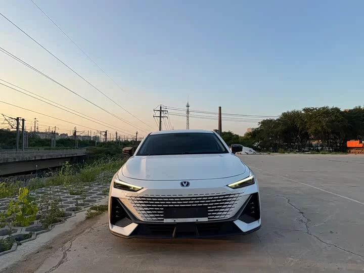 Changan UNI-V