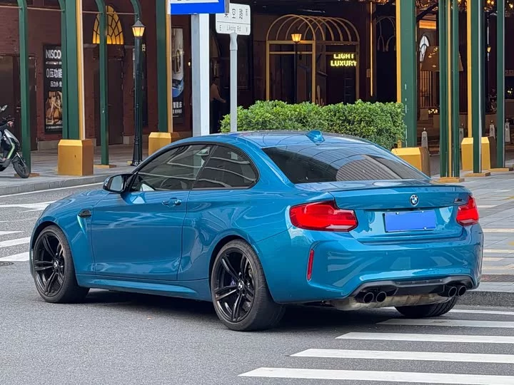 BMW M2