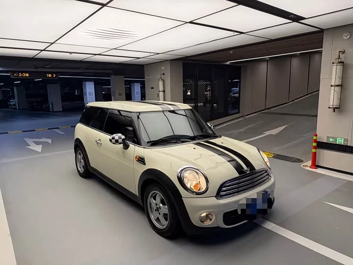 MINI CLUBMAN
