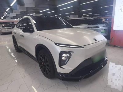 NIO EC7