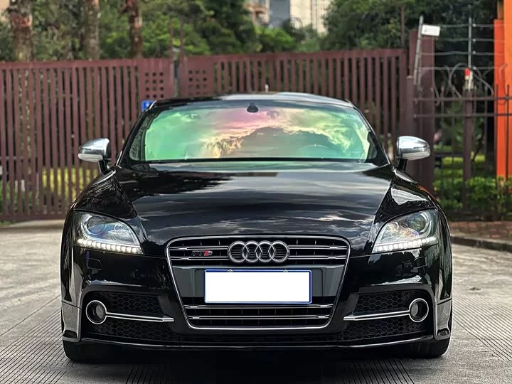 Audi TTS