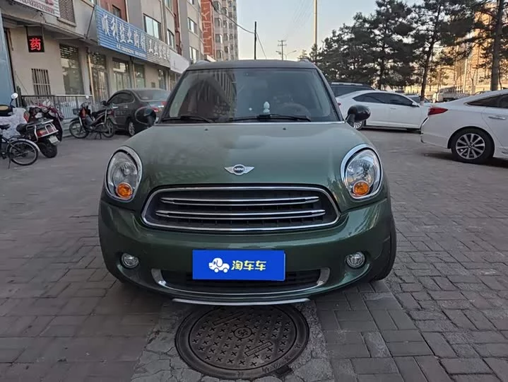 MINI COUNTRYMAN