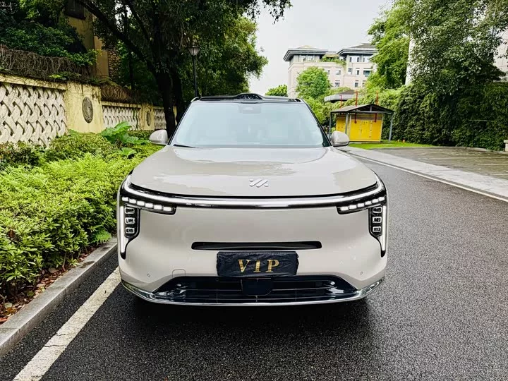 Zhiji LS9