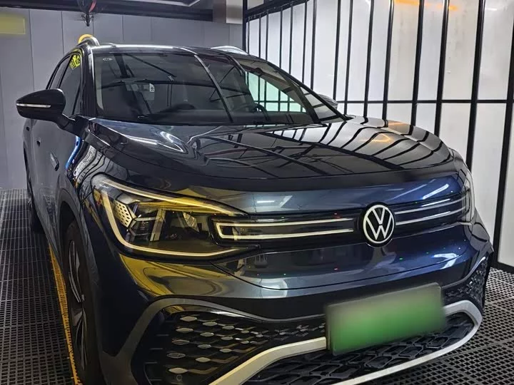 Volkswagen ID.6 CROZZ