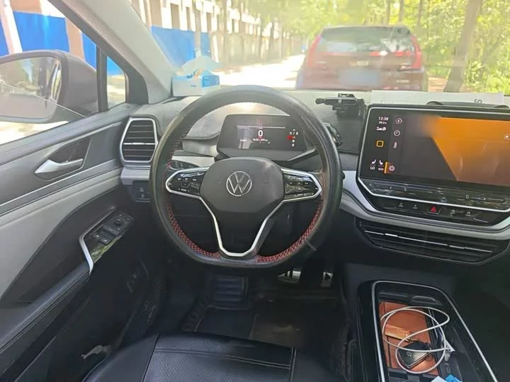 Volkswagen ID.6 CROZZ