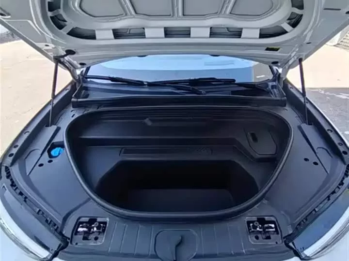Audi Q6L e-tron