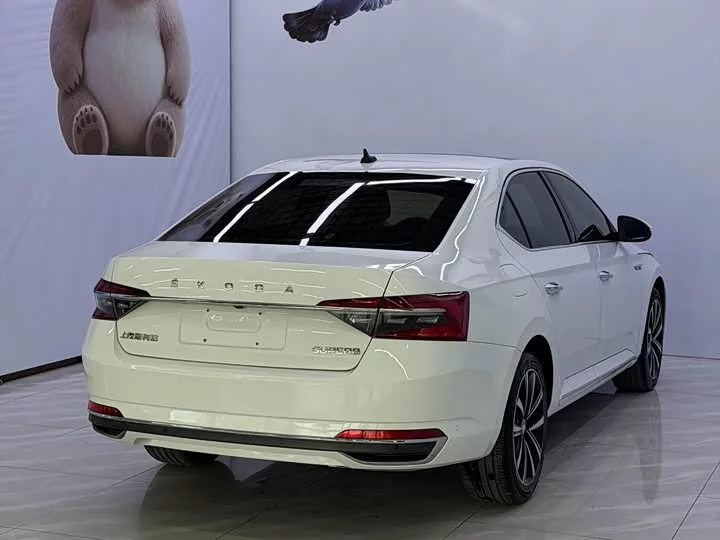 Skoda SuperB