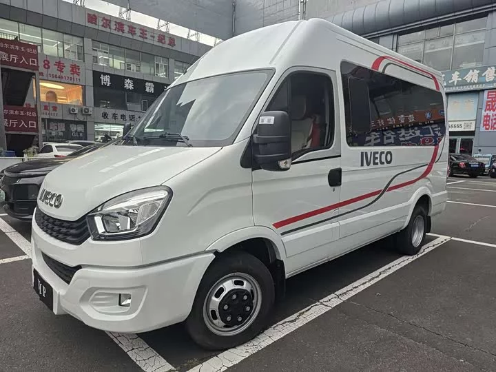 Iveco Wolfson