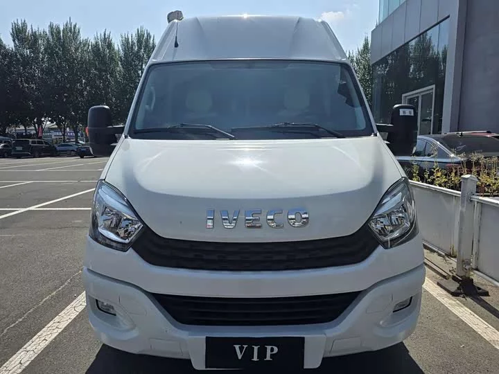Iveco Wolfson