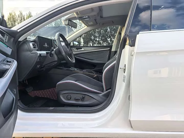 Volkswagen Lingdu
