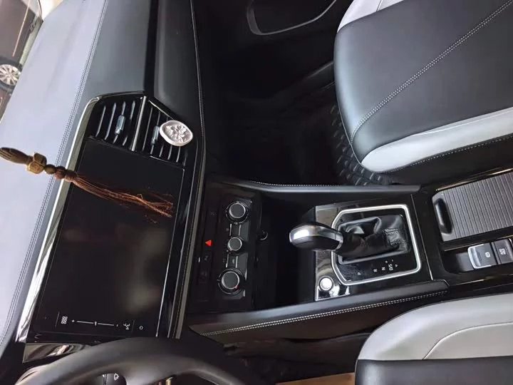 Jetta VS5