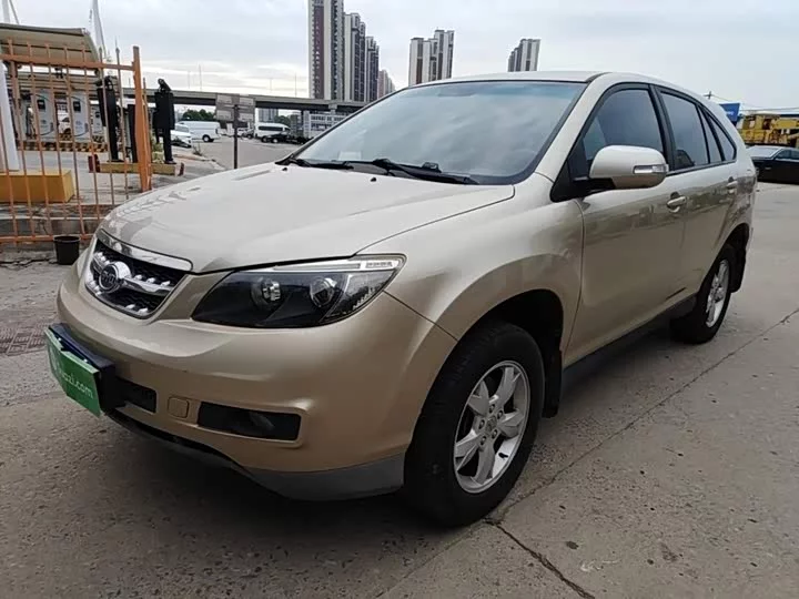 BYD S6