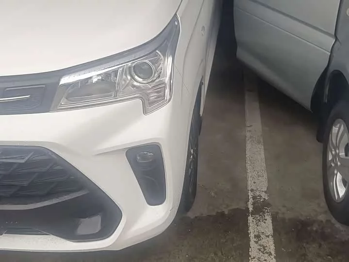 Dongfeng Fengon 380