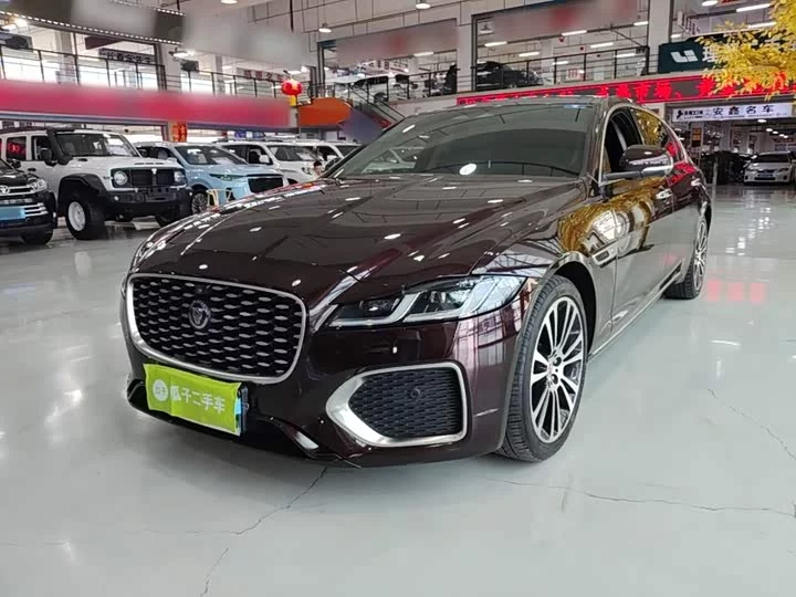Jaguar XFL