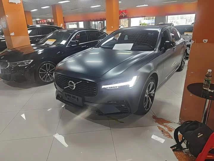 Volvo S90