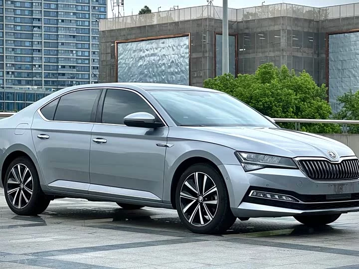 Skoda SuperB