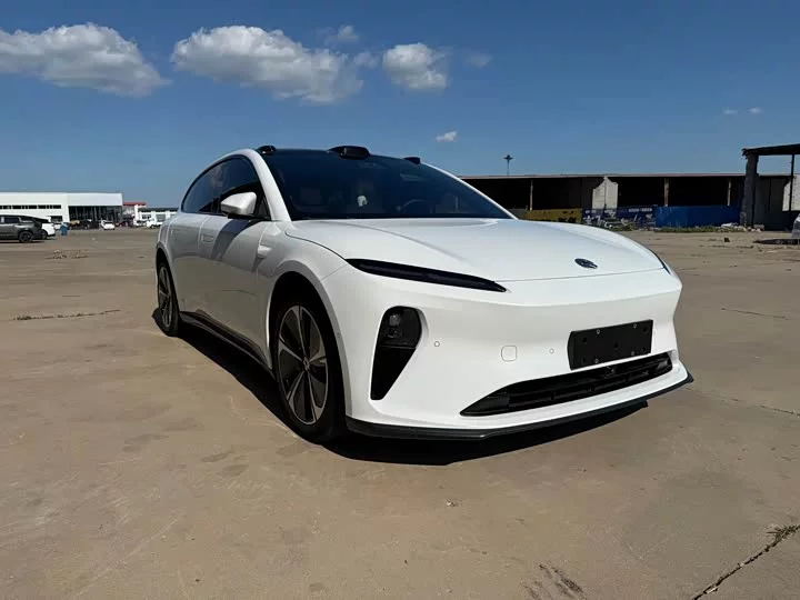 NIO ET5T
