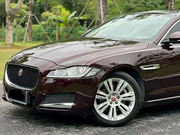Jaguar XFL