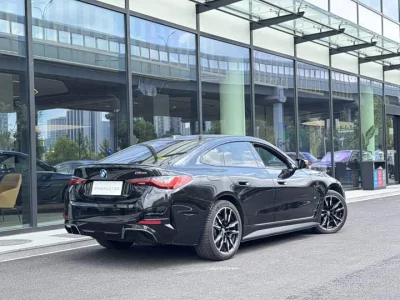 BMW i4