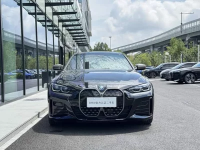 BMW i4
