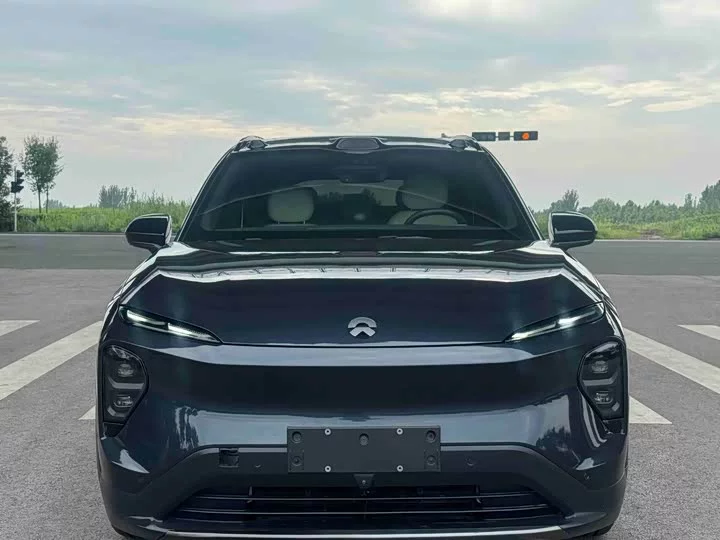 NIO ES7