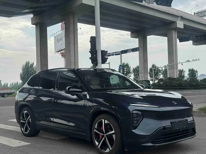 NIO ES7