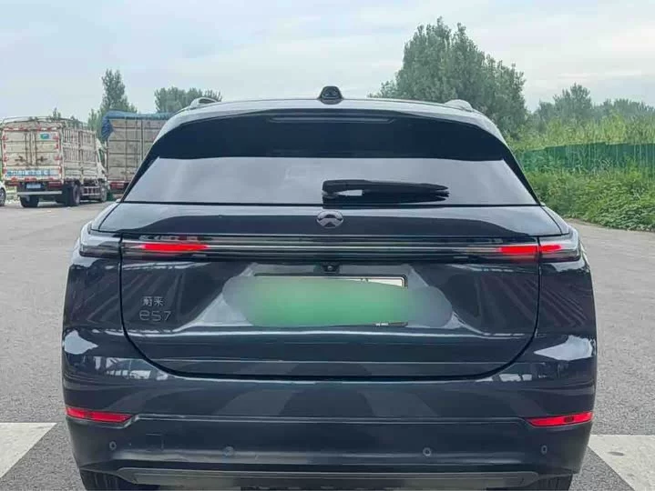 NIO ES7