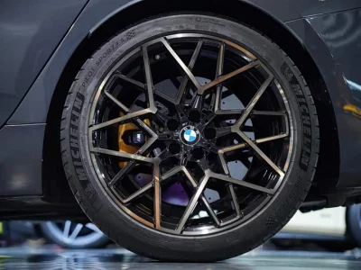 BMW M8
