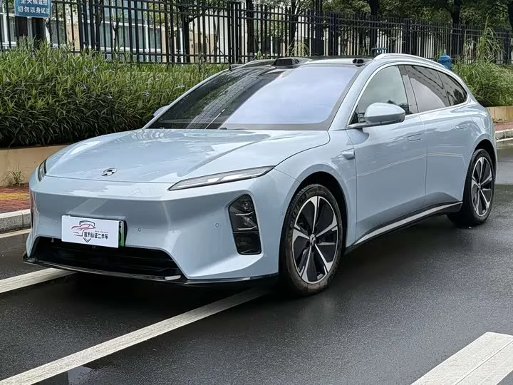 NIO ET5T