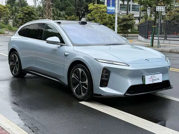 NIO ET5T