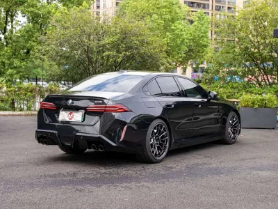 BMW M5 New Energy