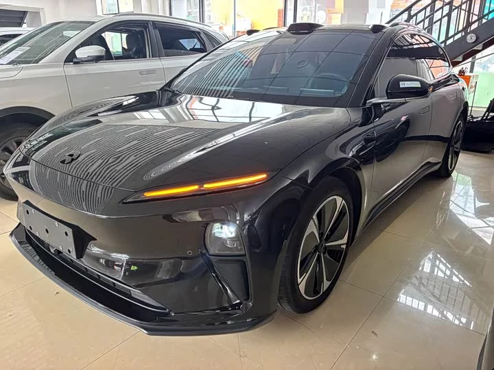NIO ET5T