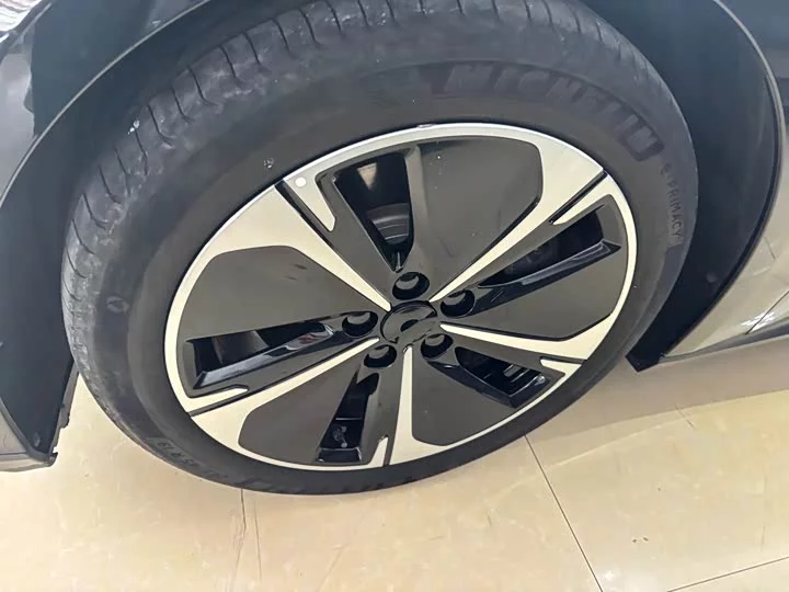 NIO ET5T