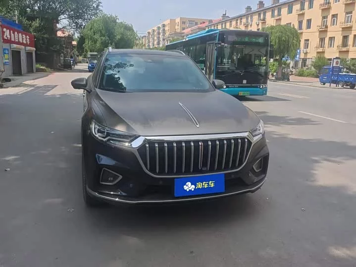Hongqi HS5