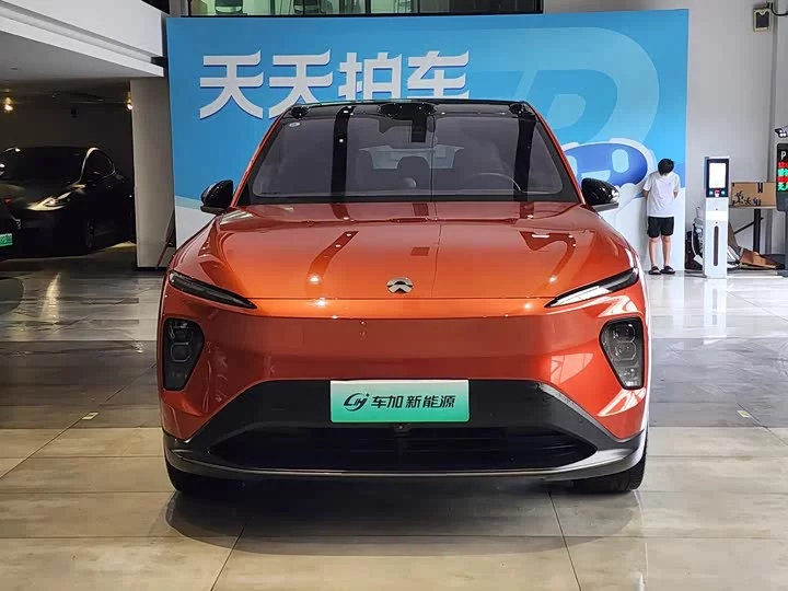 NIO EC7