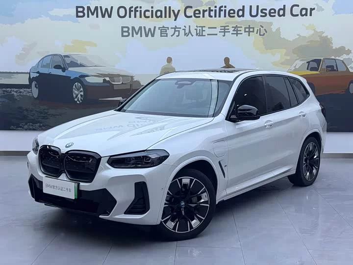 BMW iX3