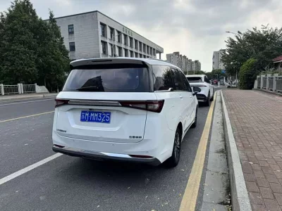 Wuling Jiachen