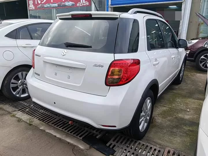 Suzuki SX4
